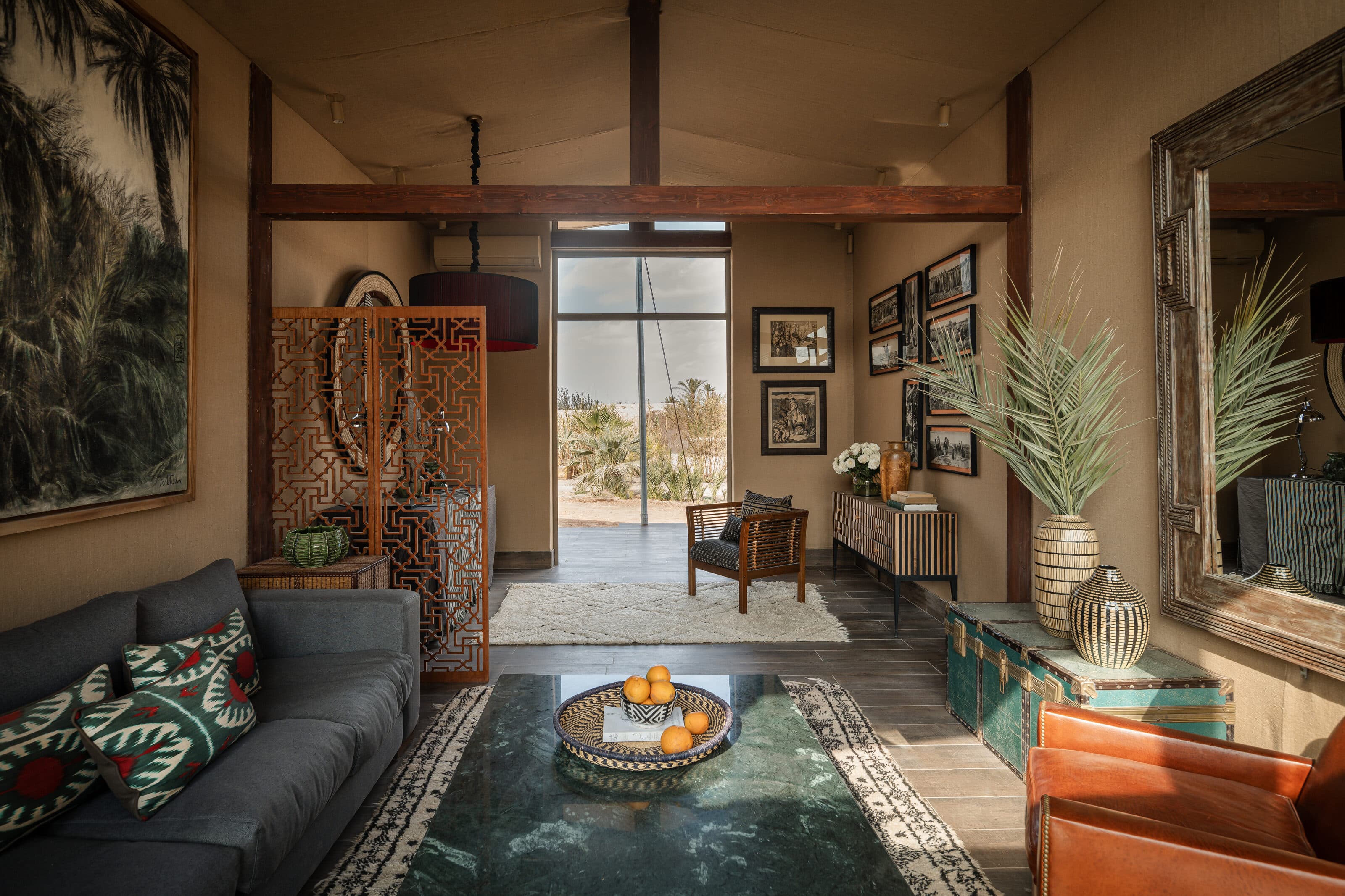 KARWAN SUITE — image 1